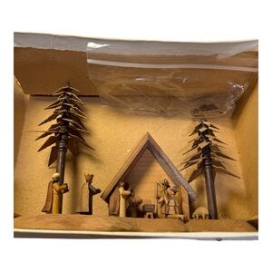 Vintage Erzgebirge Wooden Nativity Scene w Original Box